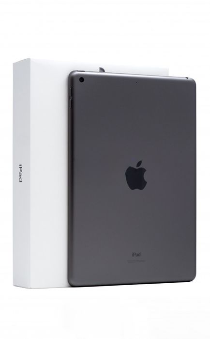 Ipad 9 (model 2021), cumparata in 2025 nouă, 64Gb ram, full box,