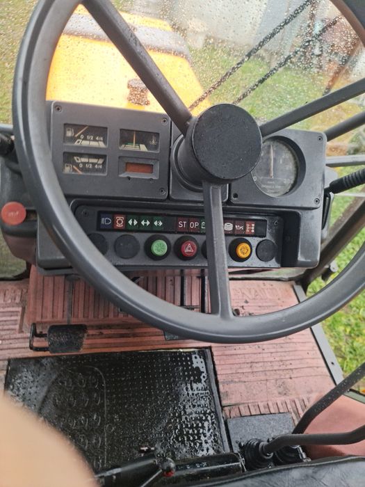 Vand tractor Renault 4x4