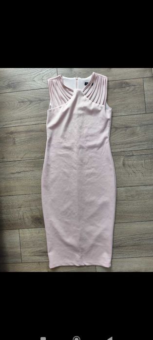 Елегантна  рокля,бебешко розово