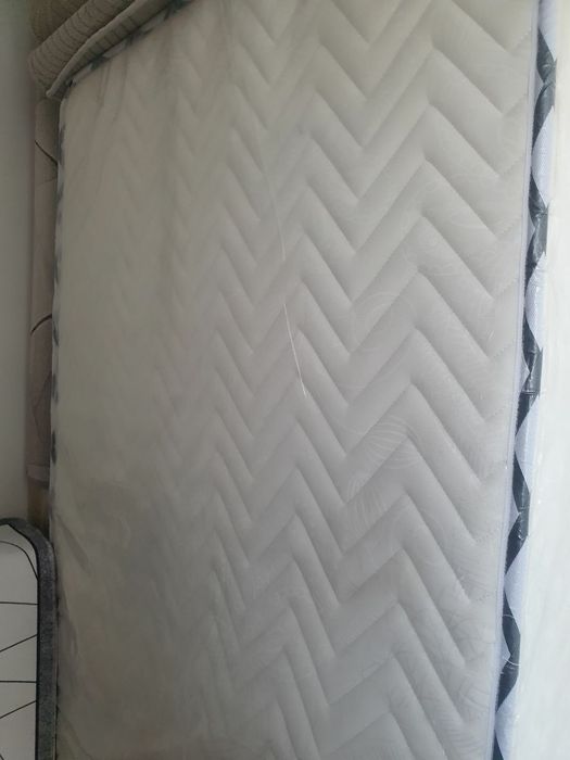 Матрас для односпальной кровати 196×92 см