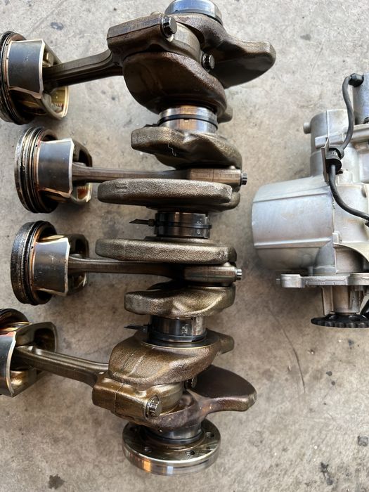 Колянов вал и маслена помпа