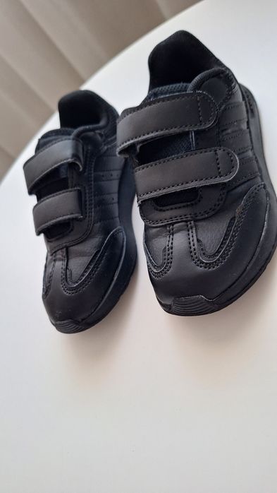 Маратонки adidas