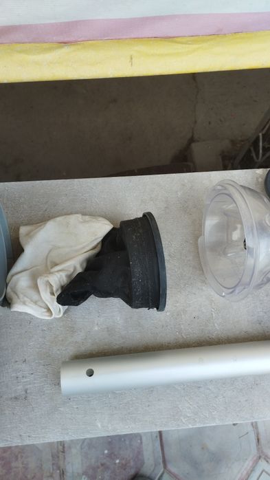 Перезаряжаемый ручной пылесос ИНТЕХ