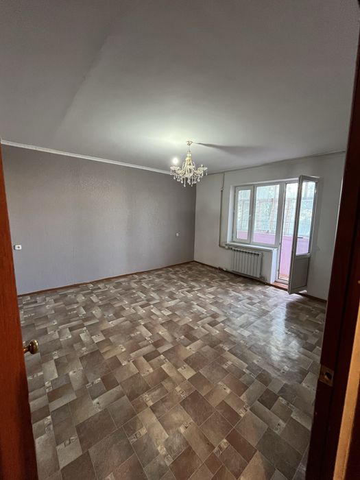 Продам 2-х ком кв срочно.