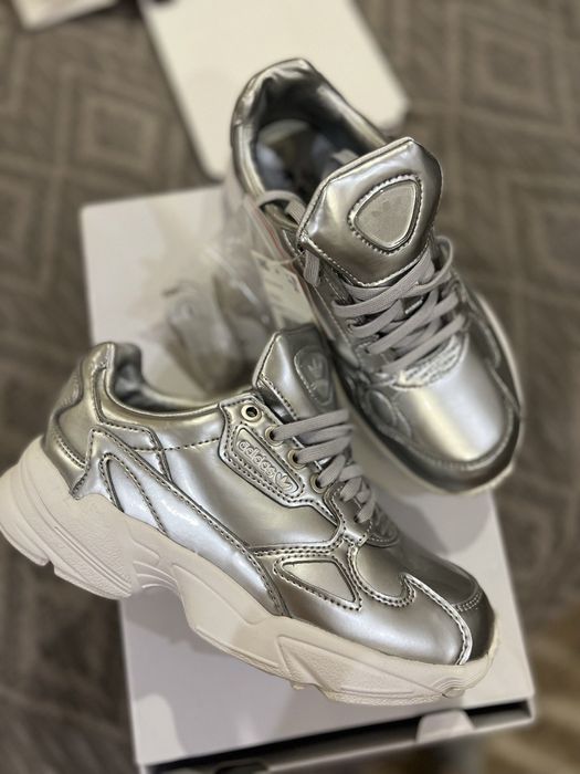 Michael Kors. Adidas