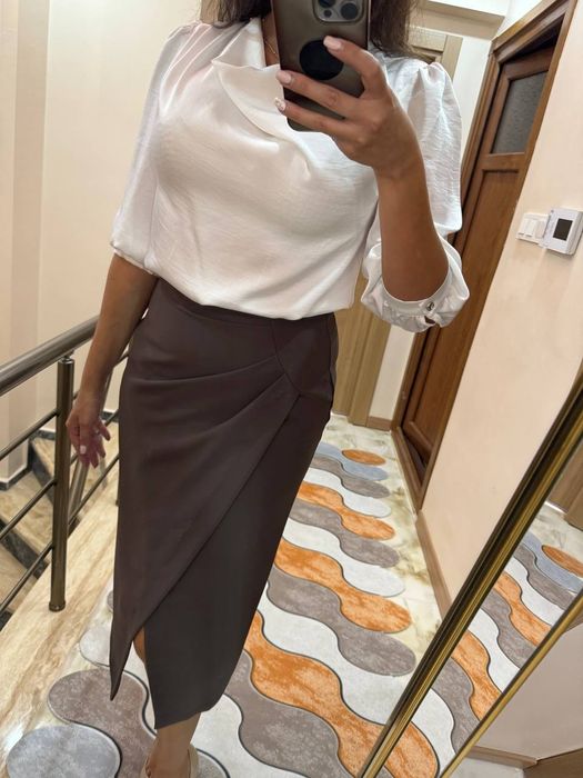 Продаётся  костюм.