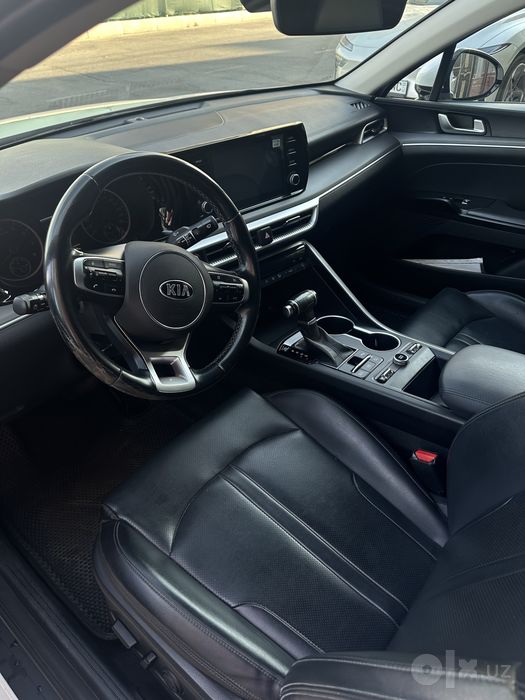 Kia K5 oq rangli 2021