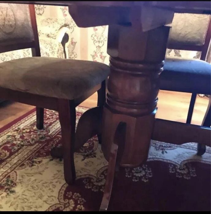 Продам стол