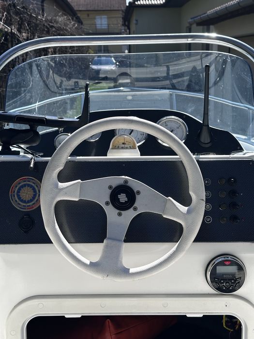 Barca Motor si Peridoc