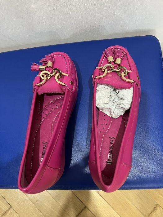 Продам женские балетки