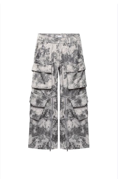 Cargo панталони Zara