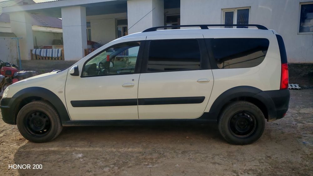 Lada Largus 2021 — 2