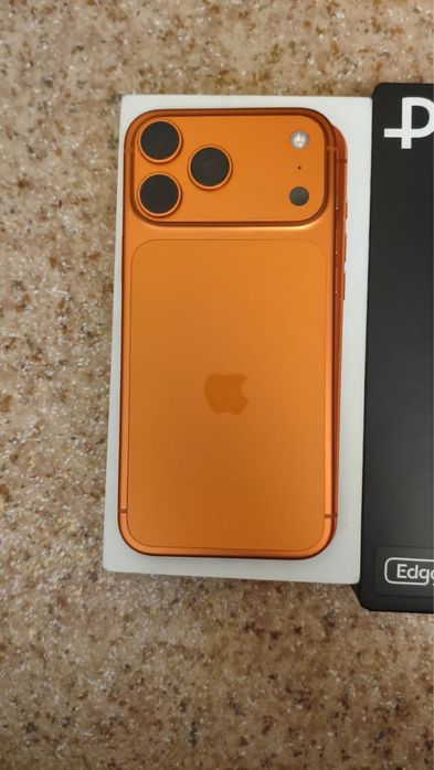 Продам айфон 17 pro max Iphone