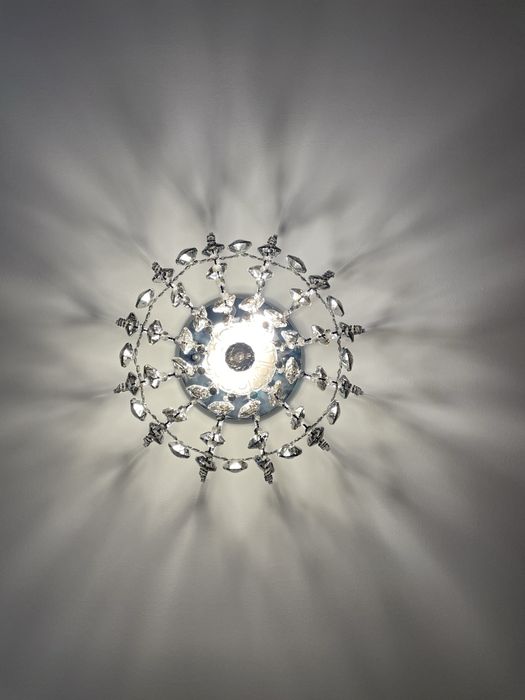 Люстра в отличном состояний