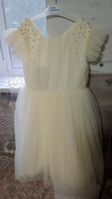 Продам детское платье 116