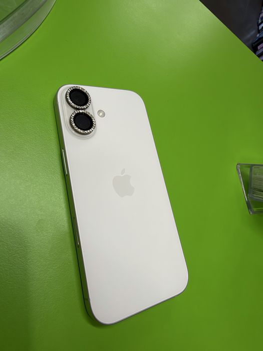 iPhone 17  256GB White