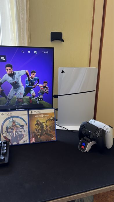 НОВ PlayStation 5 Slim (1TB) 2 джойстика и игри, станция за зареждане