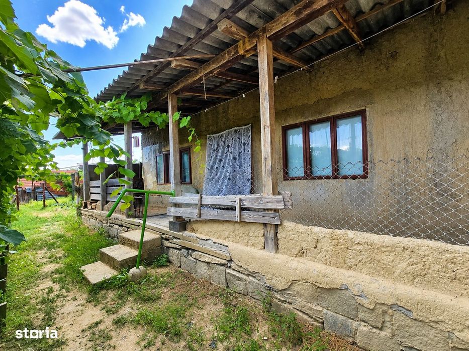 Casă + teren 1.400 mp | Cerna, Tulcea | Aproape de Munții Măcinului