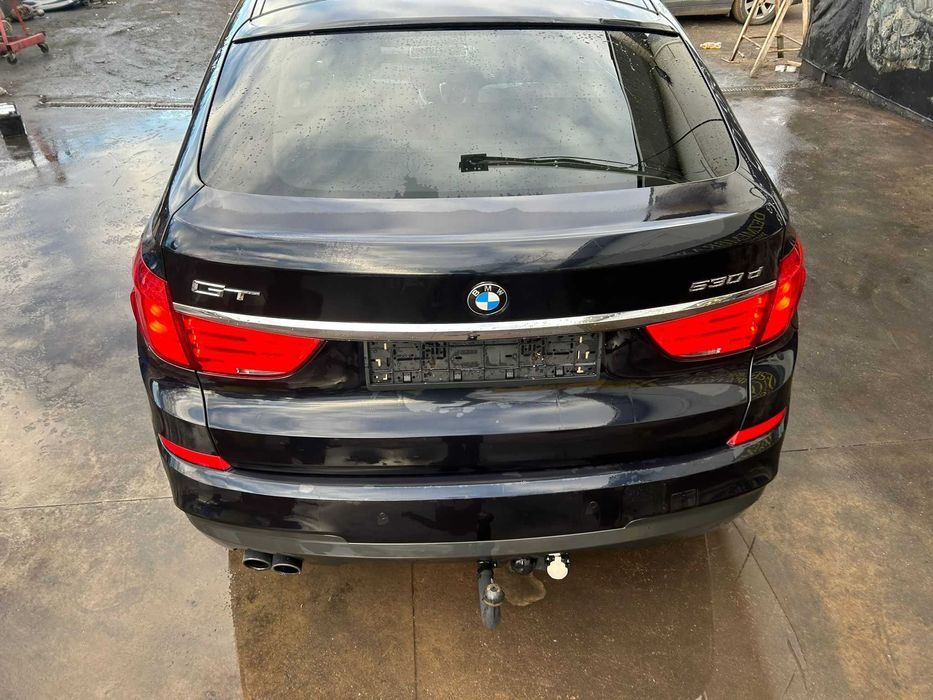 Dezmembrez seria 5 GT f01 530D m-pack/bara fata m/far adaptiv/capota/