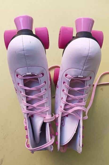 Role Raven Trista White/Pink L (39-42) – Reglabile, Retro & Confortabi