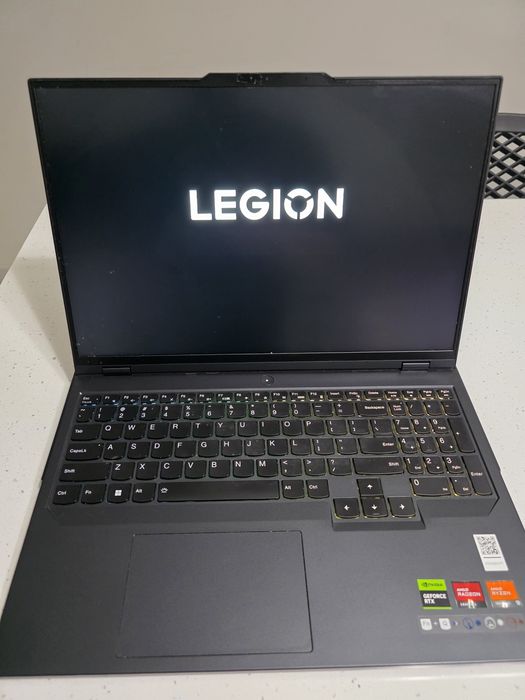Lenovo Legion Pro 5 Ryzen 9 RTX 4070 32GB RAM 1TB SSD 240Hz IMPECABIL