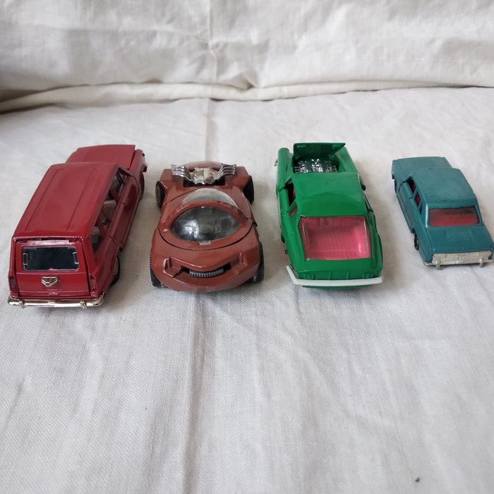 СССР игрушки. Ваз 2101. Мазерати. Silhouette