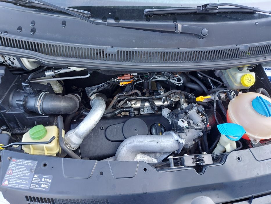 Vand T5  Volkswagen Caravelle 8+1