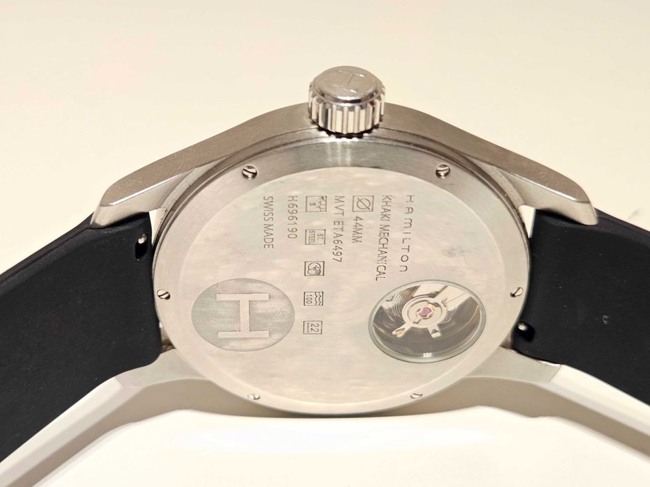 Продавам военнен пилотски стил механичен мъжки часовник Hamilton Khaki