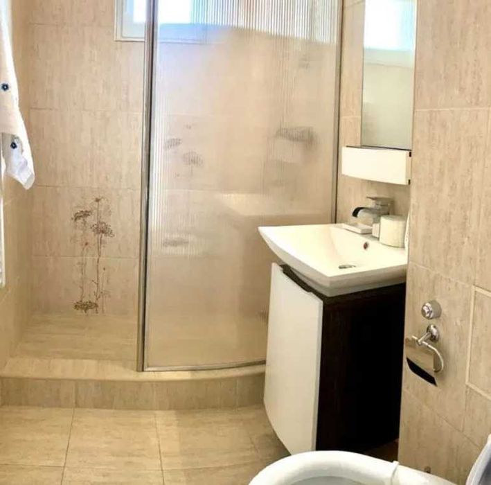 Дава се под наем Четиристаен апартамент в Пловдив, Захарна фабрика - 120 кв.м за 357 € - Снимка #3