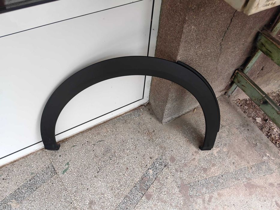 Задна  дясна вежда за калник  Пежо 3008 2024г