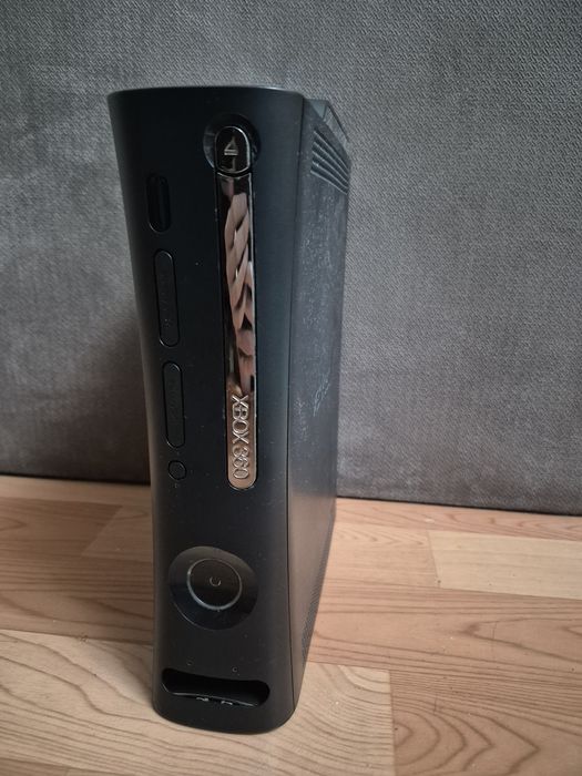 Обменяю или продам xbox 360 читайте описание