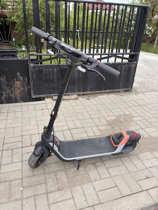 Продавам ел. тротинетка SEGWAY P65 ! За части !