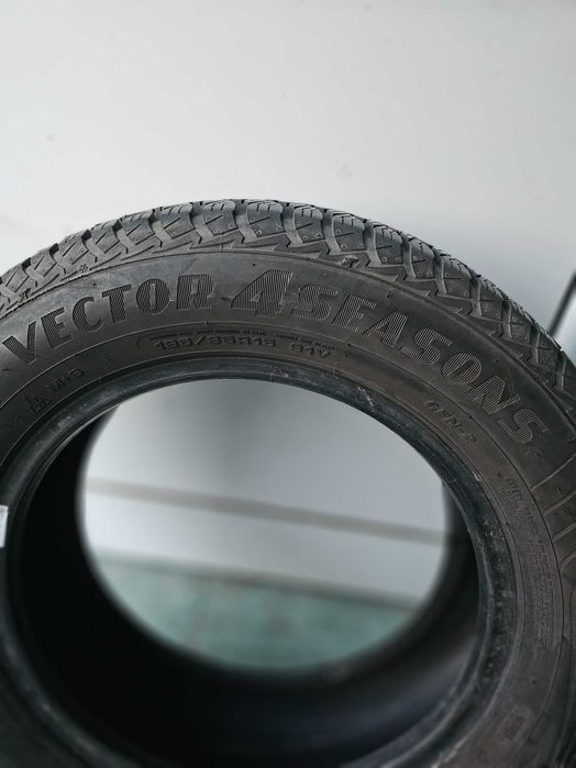 Зимна гума 195 65 15 Goodyear 1 брой