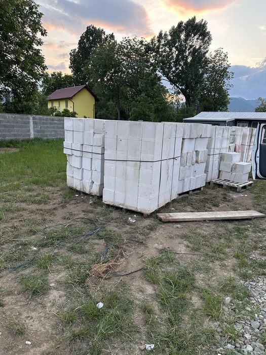 Bca de vanzare de calitatea a doua  10 paleti
