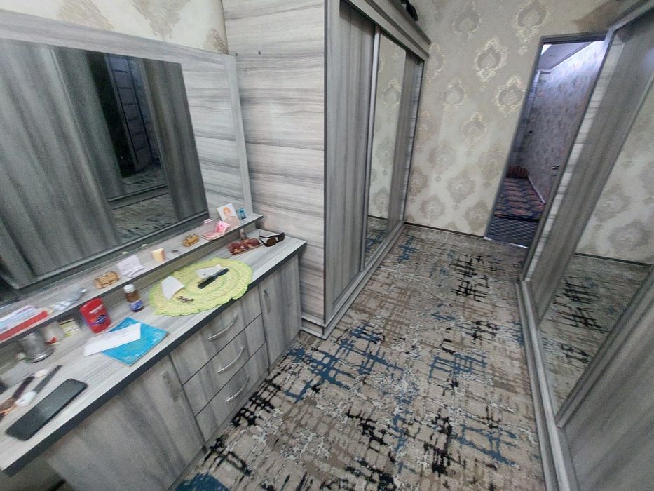 3 хона 1чи кават Ахунбабаевский массив до канал