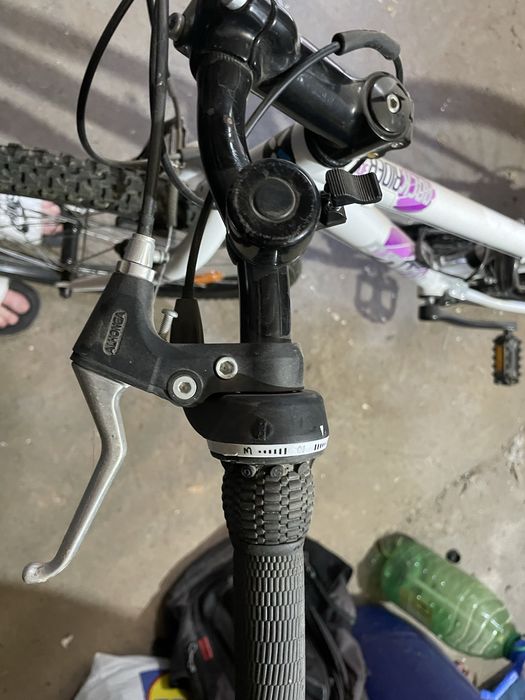 Vând bicicletă montainbike