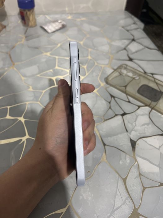 Продам Samsung A35