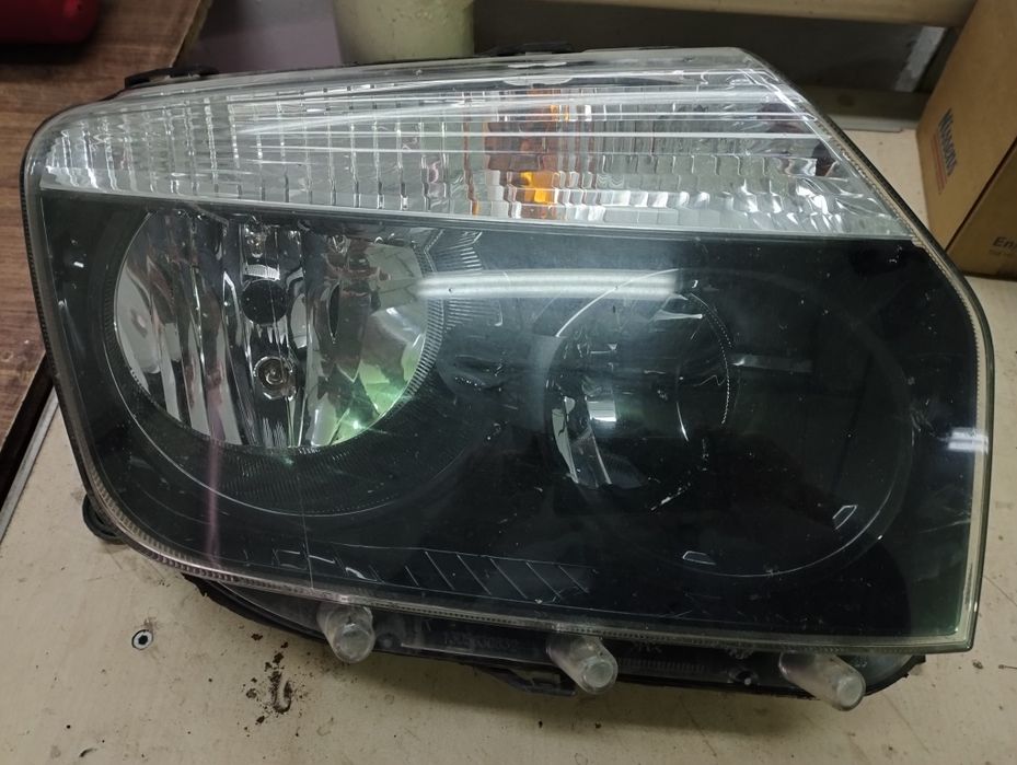 Фара правая Рено Дастер оригинал