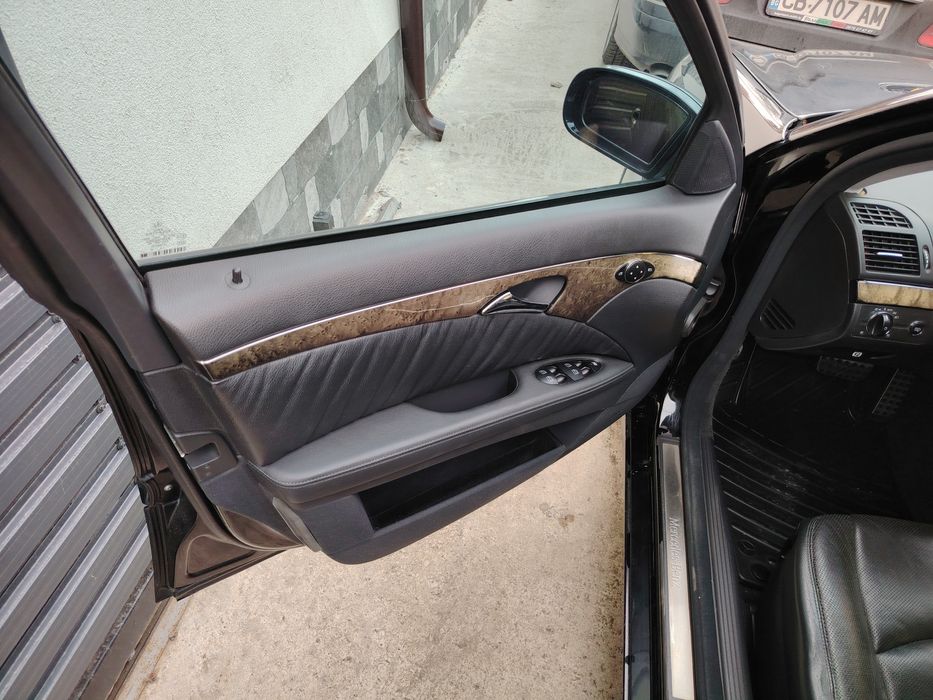 Салон  Мерцедес е класа w211 комби