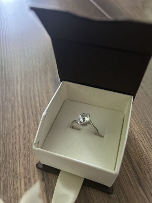 Сребърен пръстен Ge Oro с камък