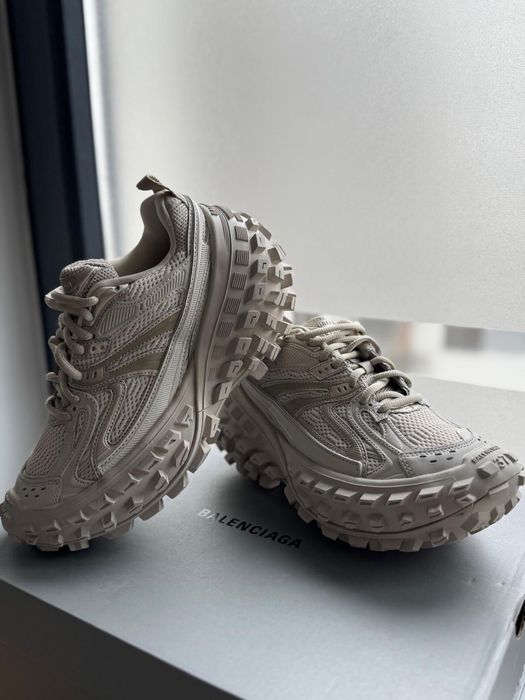 Balenciaga noi, mărimi 38