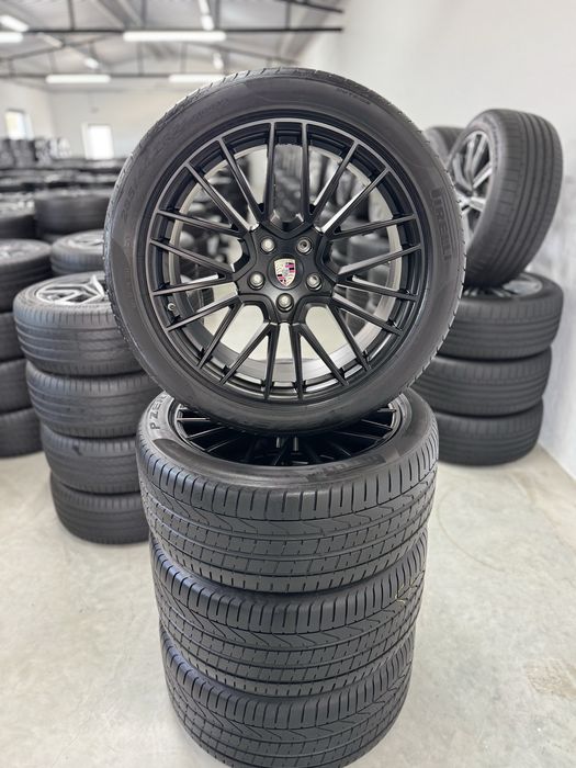 Jante Porsche Cayenne R21 E3 9Y Facelift Spyder Negru Originale Pirelli de vara 2024 90%