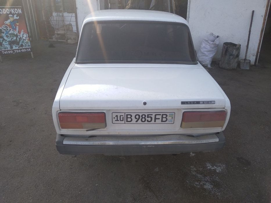 Vaz 2107 sotiladi parkent
