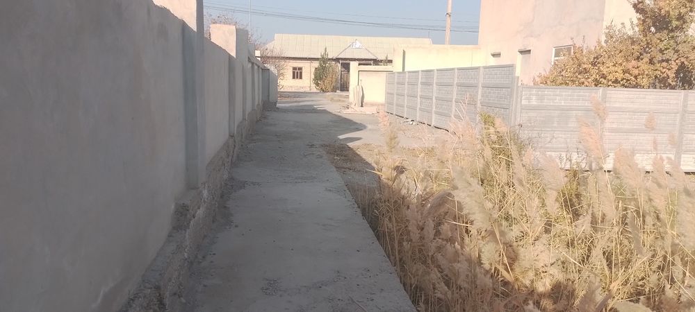 Участка сотилади