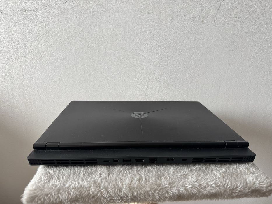 Laptop Lenovo Legion Y7000 2019