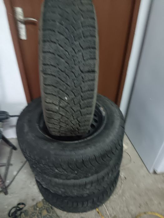 Cauciucuri  195 65 r 15