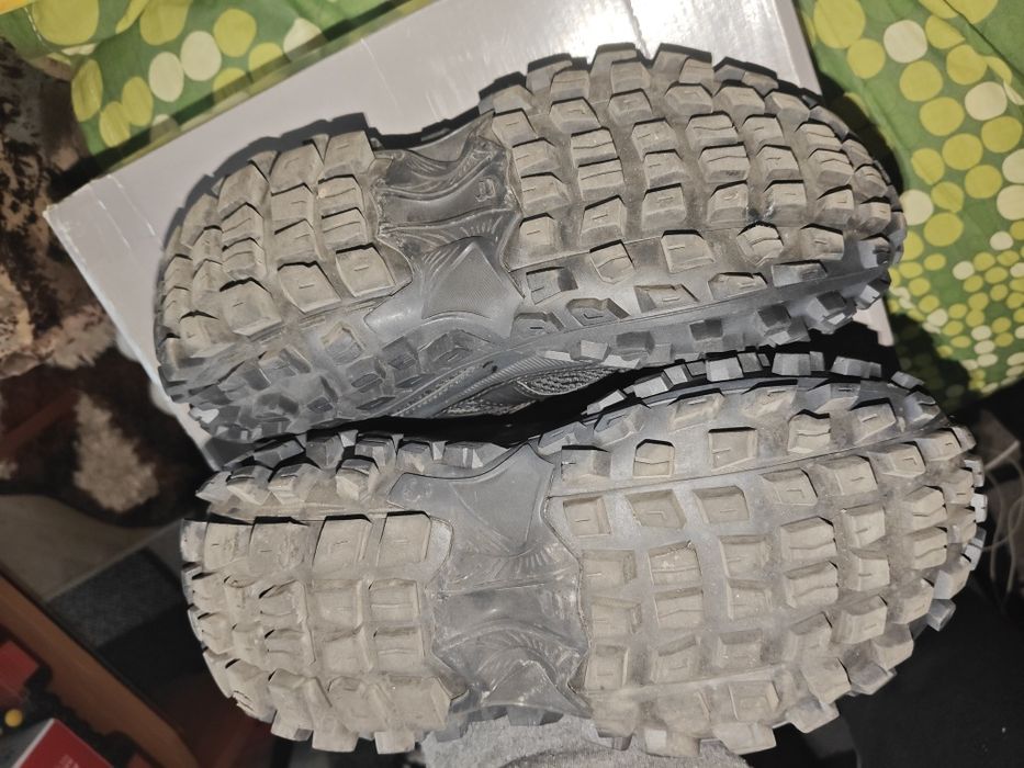 Balenciaga Bouncer/Defender