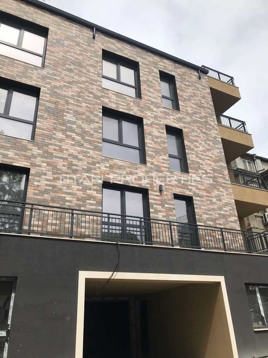 Продава се Тристаен апартамент в Варна, Център - 69 кв.м за 2986 €/кв.м - Снимка #7