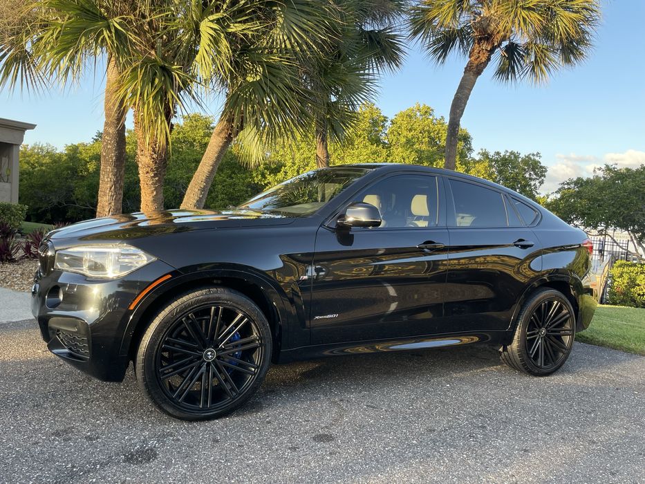 Vand BMW x6 M perfect purtate doar din America