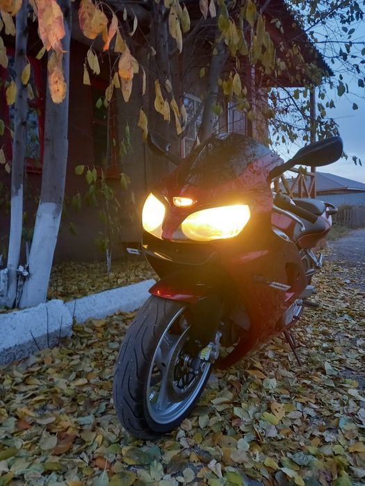 Продам мотоцикл Kawasaki zzr 600